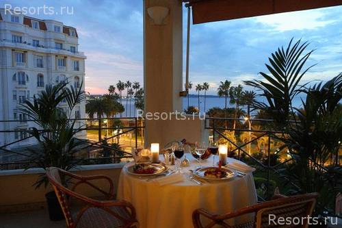 Hotel Majestic Barriere 23